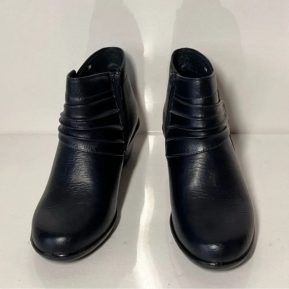 Easy Street Damita Ankle Bootie